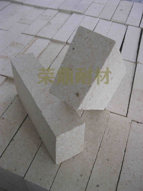 鄭州榮鼎耐火材料 專業(yè)鑄造工業(yè)基石，可靠品質(zhì)值得信賴